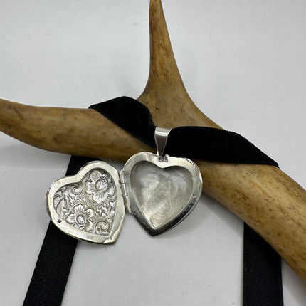 Vintage Silver Locket | Small Etched Heart Photo Charm | 925 Sterling Silver Pendant | Holds Small Photo | Tiny Memory Choker Necklace