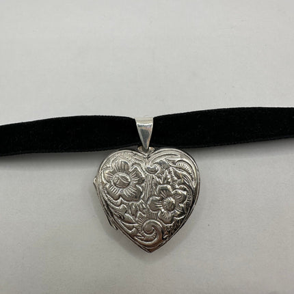 Vintage Silver Locket | Small Etched Heart Photo Charm | 925 Sterling Silver Pendant | Holds Small Photo | Tiny Memory Choker Necklace
