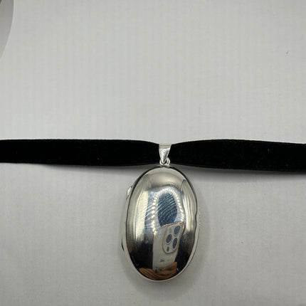Vintage Silver Photo Locket | 925 Sterling Silver Pendant Photo Memory Charm Necklace | Can Hold Photo or Pet Ashes