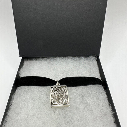 Vintage Silver Photo Locket | Etched Rose Photo Memory Charm | 925 Sterling Silver Pendant Choker Necklace