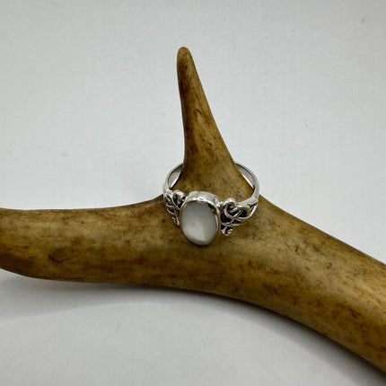 Vintage Mother of Pearl Celtic Knot Ring Band 925 Sterling Silver