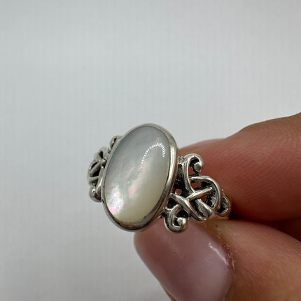 Vintage Mother of Pearl Celtic Knot Ring Band 925 Sterling Silver