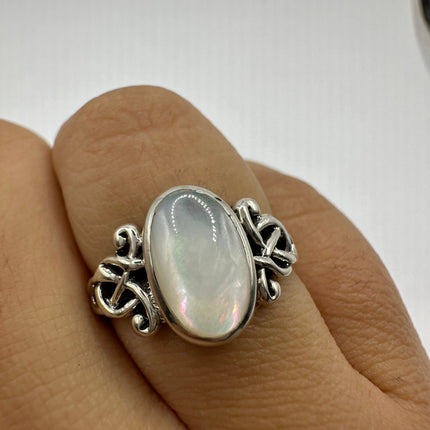 Vintage Mother of Pearl Celtic Knot Ring Band 925 Sterling Silver