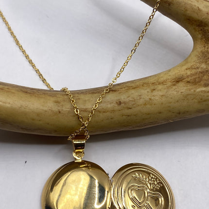 Vintage 9k Gold Filled Tiny Photo Locket on Chain Necklace - Engraved with Two Hearts