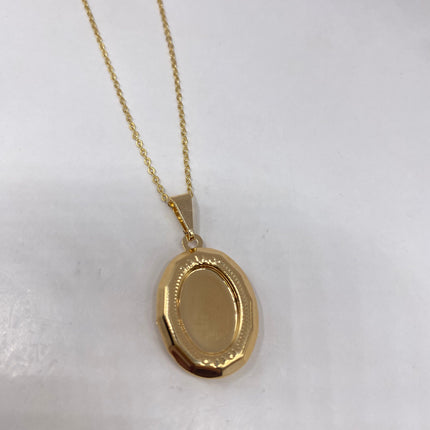 Vintage Tiny Gold Photo Locket - 9K GF Etched Locket on a Delicate Chain Necklace | Small Photo Memory Vintage Locket Necklace
