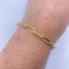 7 / Large paper clip