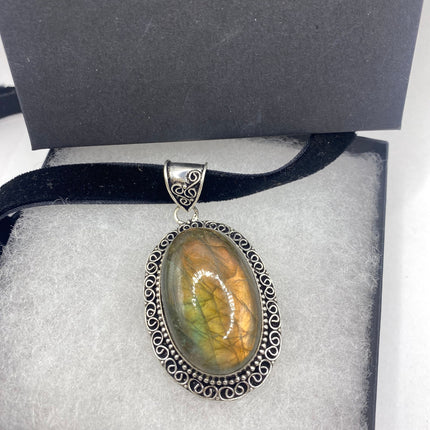 Vintage Pendant Choker Necklace | Green Red Labradorite Crystal Silver Bronze Pendant | Velvet Choker Statement Necklace