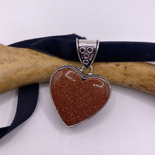 Vintage Gold Sandstone Heart Boho Black Velvet Choker Silver Necklace