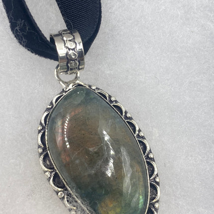 Vintage Labradorite Velvet Choker Silver Necklace - antique design
