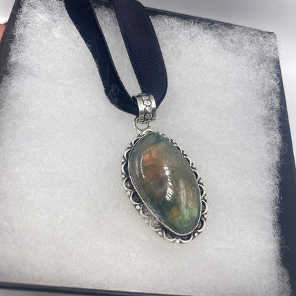 Vintage Labradorite Velvet Choker Silver Necklace - antique design