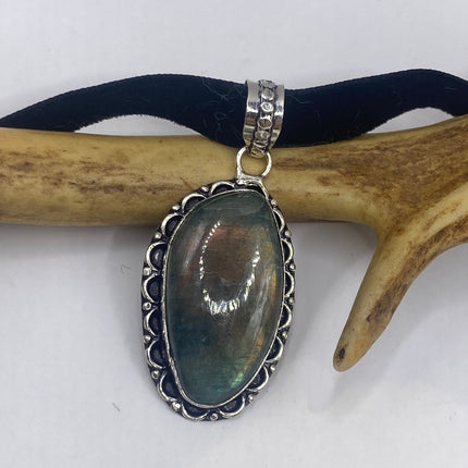 Vintage Labradorite Velvet Choker Silver Necklace - antique design