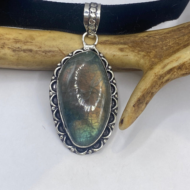 Vintage Labradorite Velvet Choker Silver Necklace - antique design