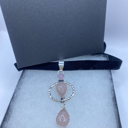 Vintage Pink Rose Quartz Choker Silver Necklace
