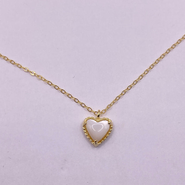 Vintage tiny gold heart Mother of pearl chain minimal necklace