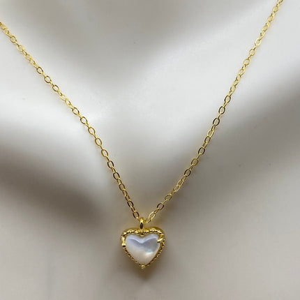 Vintage tiny gold heart Mother of pearl chain minimal necklace