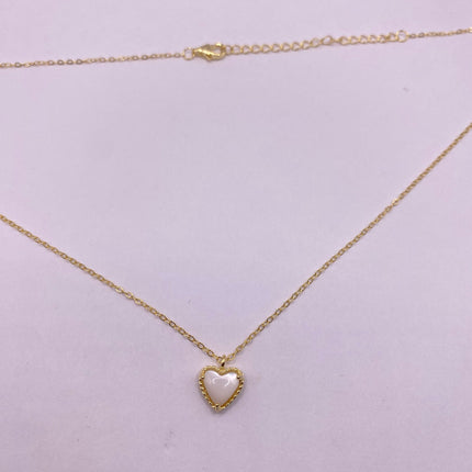 Vintage tiny gold heart Mother of pearl chain minimal necklace