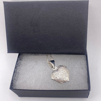Vintage Silver Locket | Tiny Silver Heart Photo Memory Charm Pendant | 925 Sterling Silver Delicate Chain | Small Photo Mini Memory Necklace
