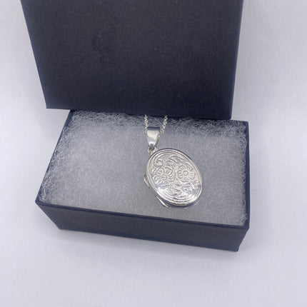 Vintage Silver Photo Locket | Tiny Etched Memory Charm Pendant | 925 Sterling Silver Delicate Chain Necklace | Perfect for Small Photos