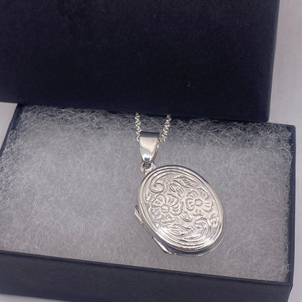 Vintage Silver Photo Locket | Tiny Etched Memory Charm Pendant | 925 Sterling Silver Delicate Chain Necklace | Perfect for Small Photos