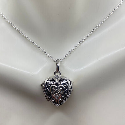 Vintage Silver Photo Locket Pendant Necklace | 925 Sterling Silver Chain Necklace Tiny Locket for Small Photos or Memory Charm Necklace