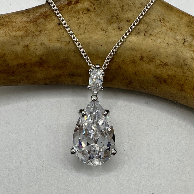 Vintage Cubic Zirconia 925 Sterling Silver chain Necklace