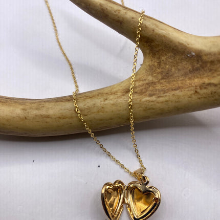 Vintage Gold Locket | Tiny Etched Heart Charm 9K GF Gold Chain | Mini Photo Dainty Memory Pendant Necklace