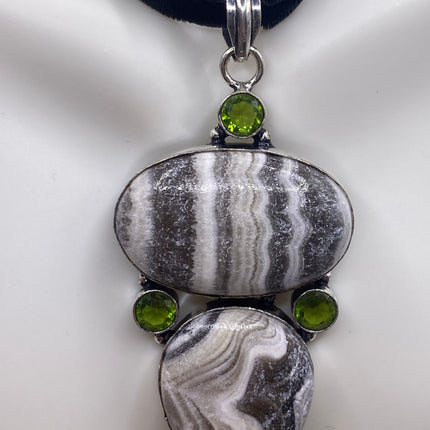 Vintage Gemstone Pendant Choker Necklace | Brown Agate Green Peridot Crystal Birthstone Set in Silver Bronze | Statement Festival Necklace
