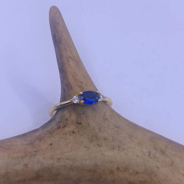 Vintage Blue Tiny Crystal Stacking Ring - Gold 925 Sterling Silver