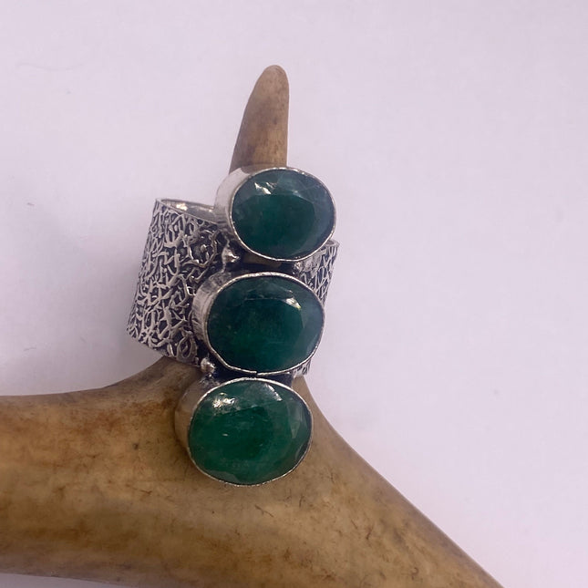 Vintage Green Emerald Boho Cocktail Ring Silver Band, Antique Style Design
