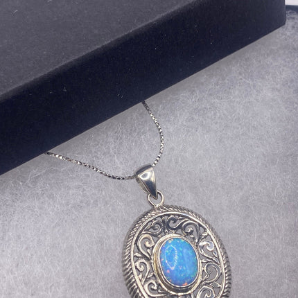 Vintage Silver Necklace | White Fire Opal Gemstone Crystal Birthstone Pendant on 925 Sterling Silver Chain Necklace