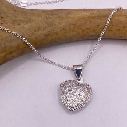 Vintage Silver Locket | Tiny Silver Heart Photo Memory Charm Pendant | 925 Sterling Silver Delicate Chain | Small Photo Mini Memory Necklace