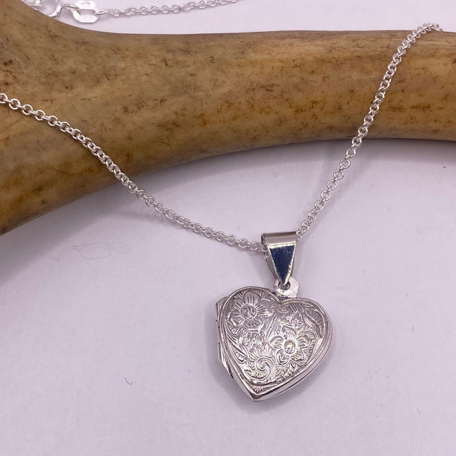 Vintage Silver Locket | Tiny Silver Heart Photo Memory Charm Pendant | 925 Sterling Silver Delicate Chain | Small Photo Mini Memory Necklace