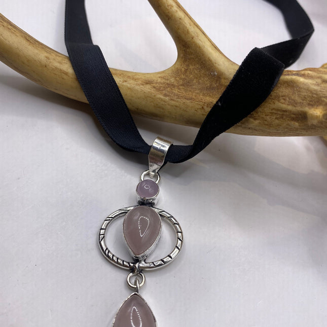 Vintage Pink Rose Quartz Choker Silver Necklace