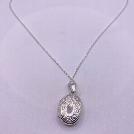 Vintage Silver Locket | Tiny Oval Photo Memory Charm Pendant | 925 Sterling Silver Delicate Chain | Small Photo Mini Memory Necklace