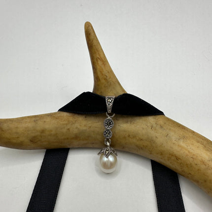 Vintage Silver Pendant Choker Necklace | White Pearl Gemstone Marcasite Crystal Pendant | 925 Sterling Silver Velvet Ribbon Necklace