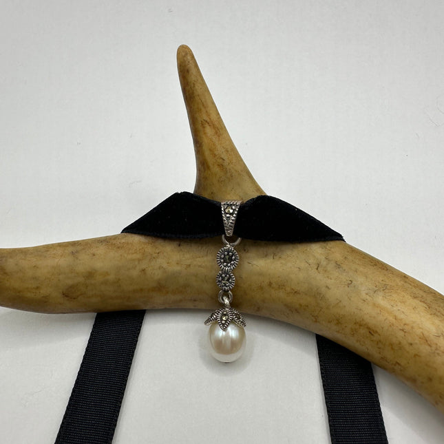 Vintage Silver Pendant Choker Necklace | White Pearl Gemstone Marcasite Crystal Pendant | 925 Sterling Silver Velvet Ribbon Necklace