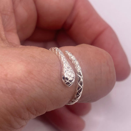 Vintage Tiny Silver Snake Ring | 925 Sterling Silver | Wedding Ring Thumb Band | Unique Serpent Ring | Free US Shipping!