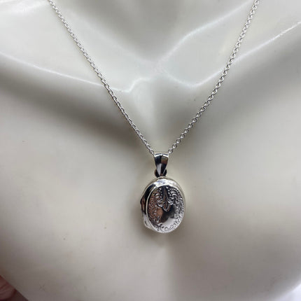 Vintage Silver Locket | Tiny Oval Photo Memory Charm Pendant | 925 Sterling Silver Delicate Chain | Small Photo Mini Memory Necklace