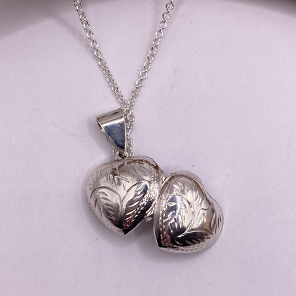 Vintage Silver Locket | Tiny Silver Heart Photo Memory Charm Pendant | 925 Sterling Silver Delicate Chain | Small Photo Mini Memory Necklace