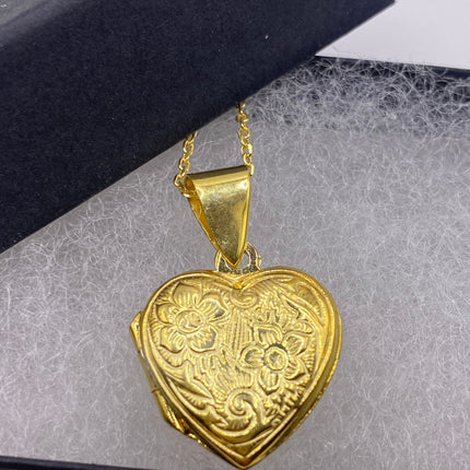 Vintage Gold Locket | Tiny Gold Heart Photo Memory Charm Pendant | 925 Sterling Silver Delicate Chain | Small Photo Mini Memory Necklace