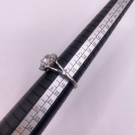 A white sapphire diamond cocktail ring size 8