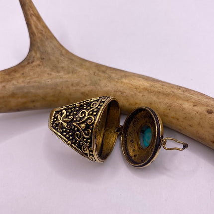 Vintage Gold Bronze Poison Ring | Turquoise Howlite Unique Gift Statement Ring