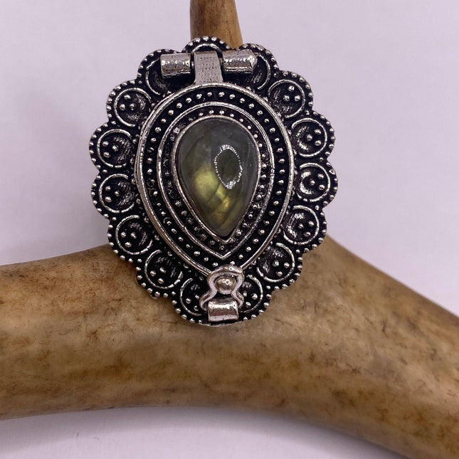 Vintage Gold Bronze Poison Ring | Labradorite | Unique Gift Statement Ring