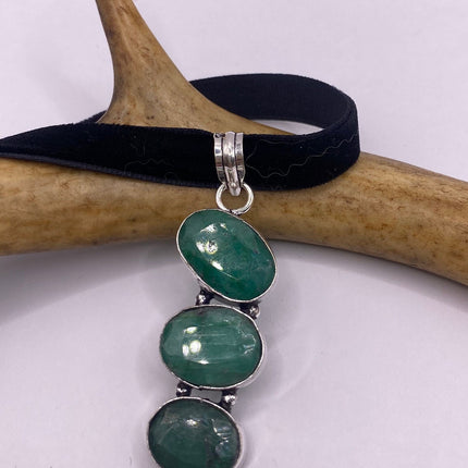 Vintage Green Emerald Boho Cocktail Ring Silver choker necklace Antique Style Design