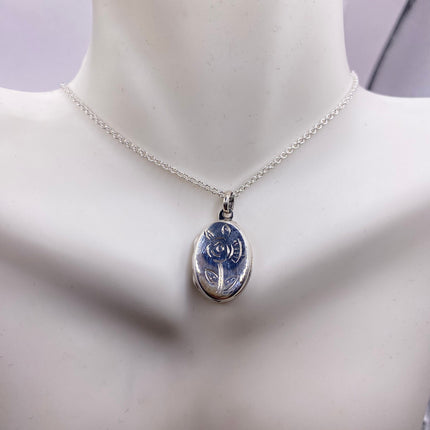 Vintage Silver Photo Locket | Tiny Etched Memory Charm Pendant | 925 Sterling Silver Delicate Chain Necklace | Perfect for Small Photos