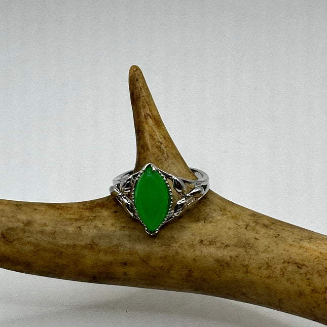 Vintage Silver Green Jade Lucky Cocktail Ring