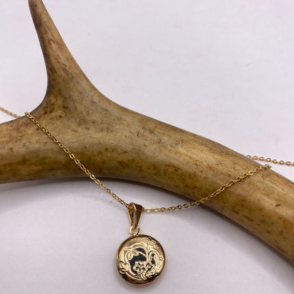 Vintage Gold Photo Locket | Tiny 9K Etched Memory Charm Pendant | Delicate Gold Filled Chain Perfect Stacking Everyday Small Photo Necklace