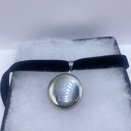 Vintage Silver Locket | Small Round Photo Memory Charm Velvet Choker Necklace | Stainless Steel Pendant Holds Small Photo or Pet Memory
