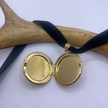 Vintage Gold Locket | Small Round Photo Memory Charm Velvet Choker Necklace | Golden Stainless Steel Pendant Holds Small Photo or Pet Memory