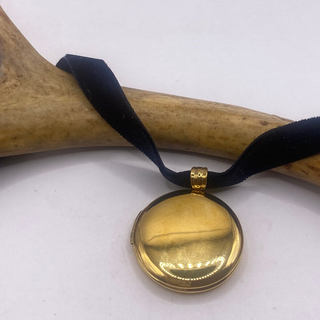 Vintage Gold Locket | Small Round Photo Memory Charm Velvet Choker Necklace | Golden Stainless Steel Pendant Holds Small Photo or Pet Memory